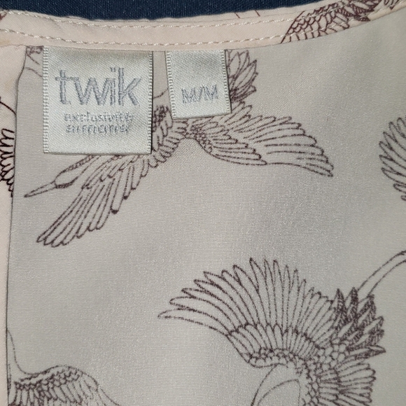 Pale Pink Shift Dress - Picture 3 of 3